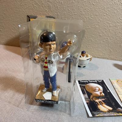Salt Lake Bees and a Stinger, Figures