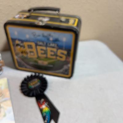 Salt Lake Bees and a Stinger, Figures