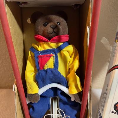 EARNEST the Balancing Bear