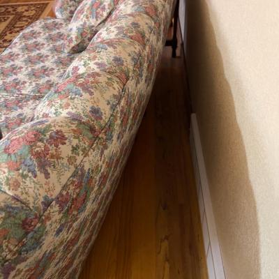 Sofa VINTAGE Rolled Back Tufted