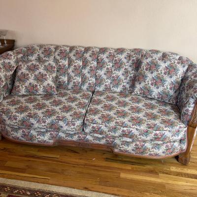 Sofa VINTAGE Rolled Back Tufted