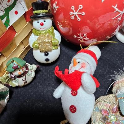 Christmas Snowman collection - glass Ice cycles - Animated snowmen - large basket and more