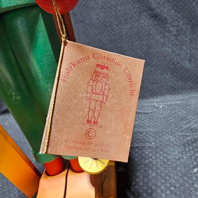 Christmas time is a time for Skiing! Santa Skier and a beautiful. Holtzkunst Christian Ulbricht Nutcracker - Skier