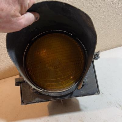 GE Flashing YELLOW Light