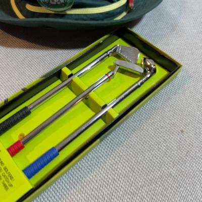 Gag Gift: Golf Hat and Pens