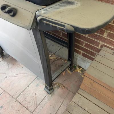 BBQ Grill with 2 Propane Tanks CHAR BROIL