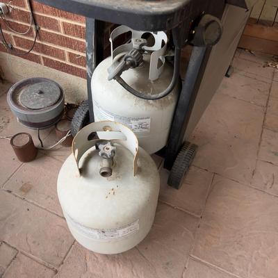 BBQ Grill with 2 Propane Tanks CHAR BROIL