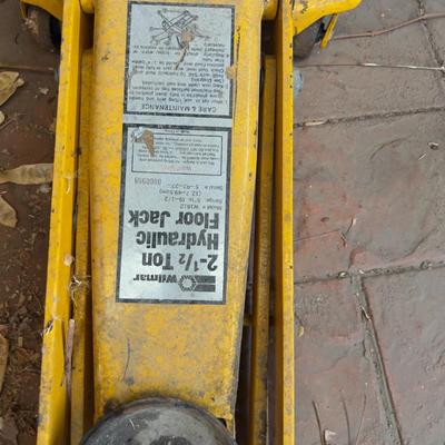 2- 1/2 TON Floor Jack
