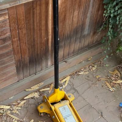 2- 1/2 TON Floor Jack