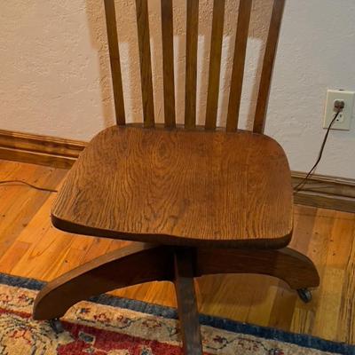 Sale Photo Thumbnail #1108: Secretary Chair cause she didn't get to have arms on her chair. Good Condition, Used. Bring Help! Upstairs. 