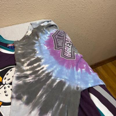Sports: Jerseys and T-Shirts