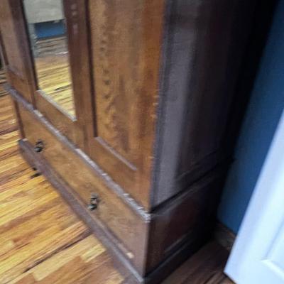 Antique OAK Wardrobe