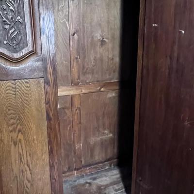 Antique OAK Wardrobe