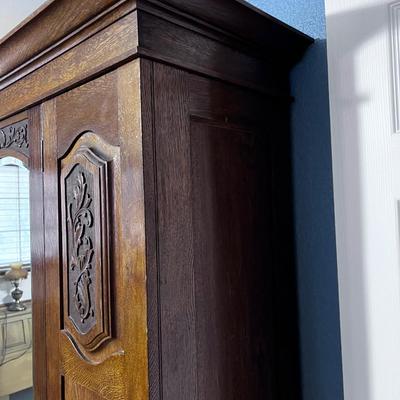 Antique OAK Wardrobe