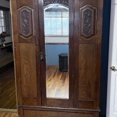 Antique OAK Wardrobe