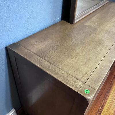 Dresser with Mirror 9 Drawer