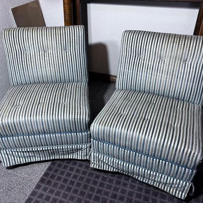 2 Upholstered Lounge Chairs BRING HELP TO MOVE OUT!!!!