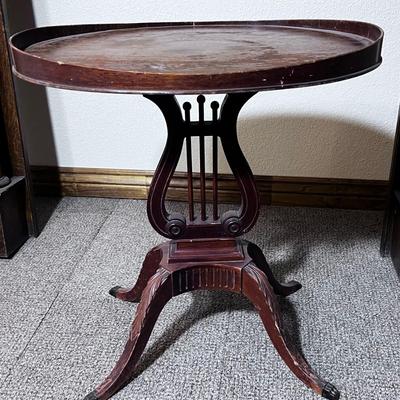 Duncan Phyfe Harp Table