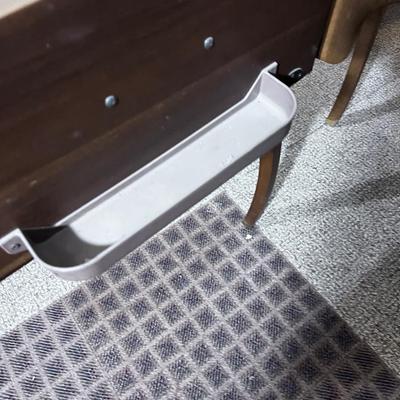 White Sewing Machine with Cabinet