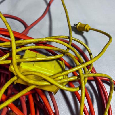 2 Extension Cords and a Drop Light