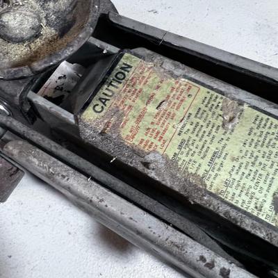 Small Hydraulic Floor Jack