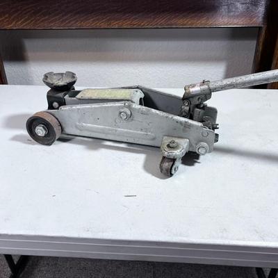 Small Hydraulic Floor Jack