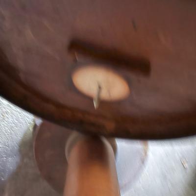 Round Oak Table