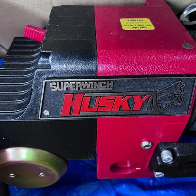 Husky Super Winch Brand New in the Box
