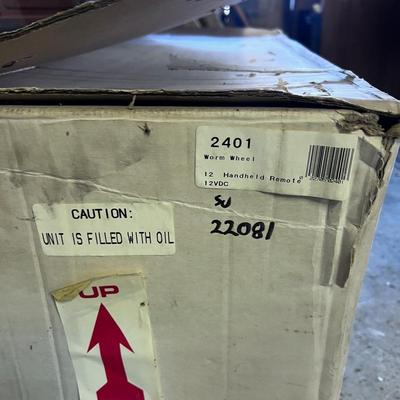 Husky Super Winch Brand New in the Box