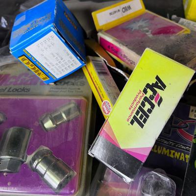 New on the Card Automotive Parts. Mixed Lot