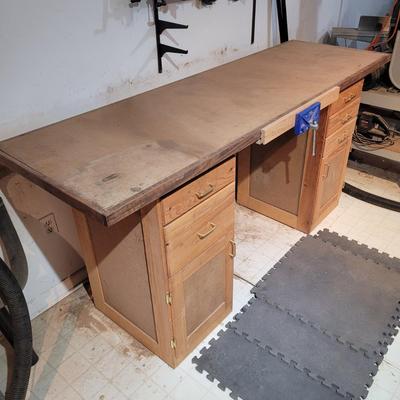 Large Wooden Workbench with Cabinets and Vice (WC-EL)