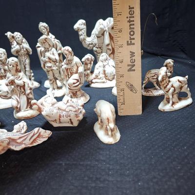 Vintage Atlantic mold Nativity set