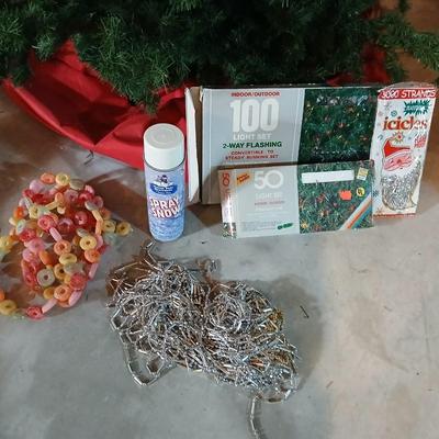 Beautiful 8-foot-tall Christmas tree with storage bag- two boxes of lights and more!