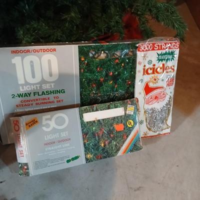 Beautiful 8-foot-tall Christmas tree with storage bag- two boxes of lights and more!