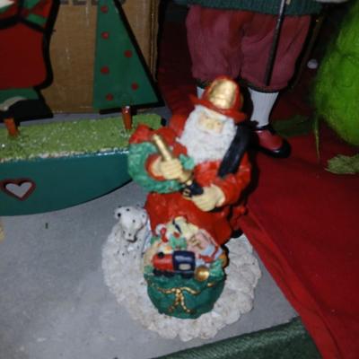 Christmas Decorations - Plush animals - Fireman Santa - Golfing Santa - Throw rugs and tons more