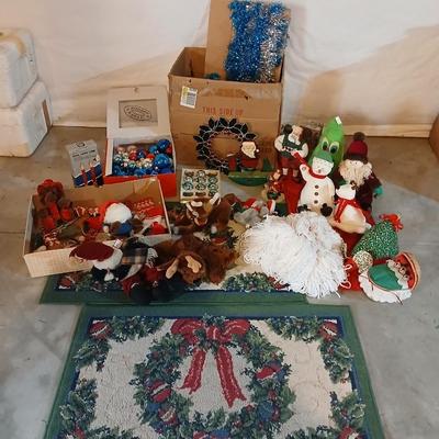 Christmas Decorations - Plush animals - Fireman Santa - Golfing Santa - Throw rugs and tons more
