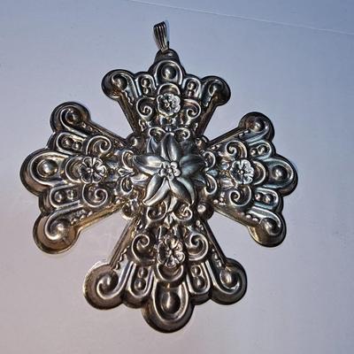 Sterling Silver Reed & Barton 1974 Christmas Cross