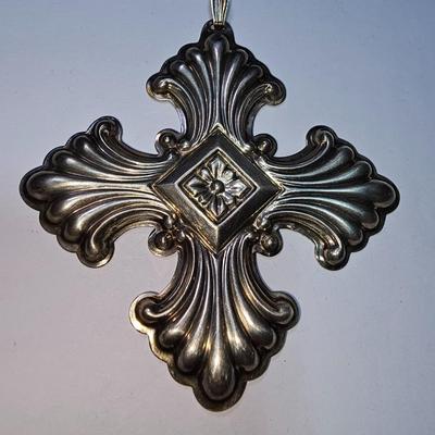 Sterling Silver Reed & Barton 1976 Christmas Cross