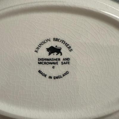 Johnson Brothers Dish Set