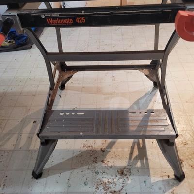 Black & Decker Center and Vise (WM-EL)
