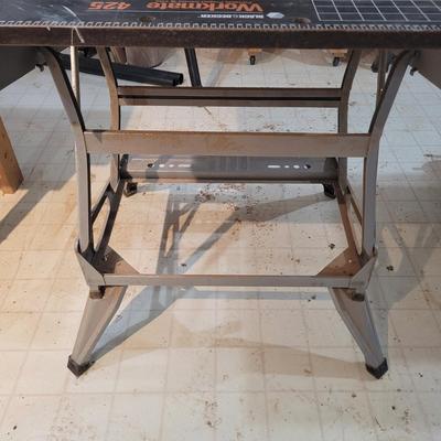 Black & Decker Center and Vise (WM-EL)