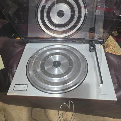 Turn table