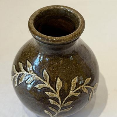Matt Jones Pottery Collection (L-HS)