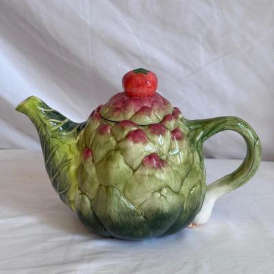 Ceramic Tea Canister and More for the Avid Tea Lover (K-DZ)
