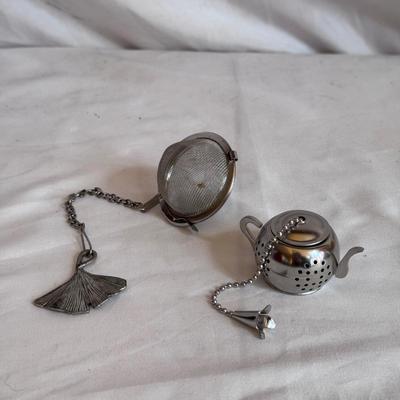 Ceramic Tea Canister and More for the Avid Tea Lover (K-DZ)
