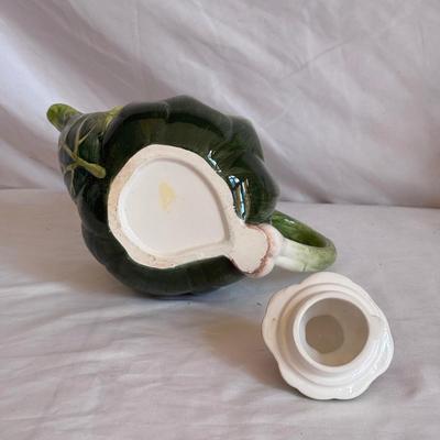 Ceramic Tea Canister and More for the Avid Tea Lover (K-DZ)