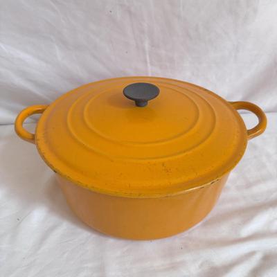 Le Creuset Dutch Oven, Mortar and Pestle, and More (K-DZ)