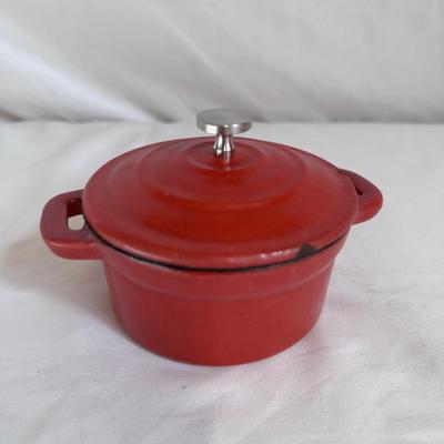 Le Creuset Dutch Oven, Mortar and Pestle, and More (K-DZ)