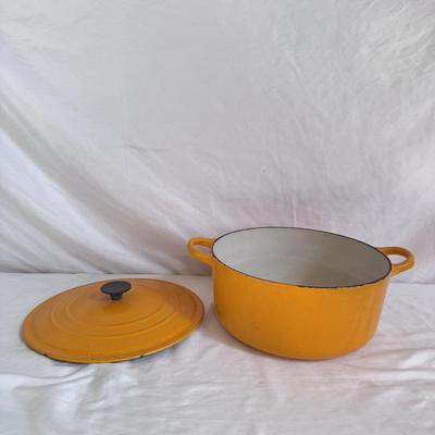 Le Creuset Dutch Oven, Mortar and Pestle, and More (K-DZ)