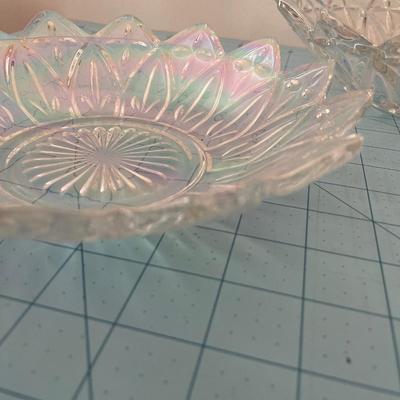 Iridescent nesting bowls